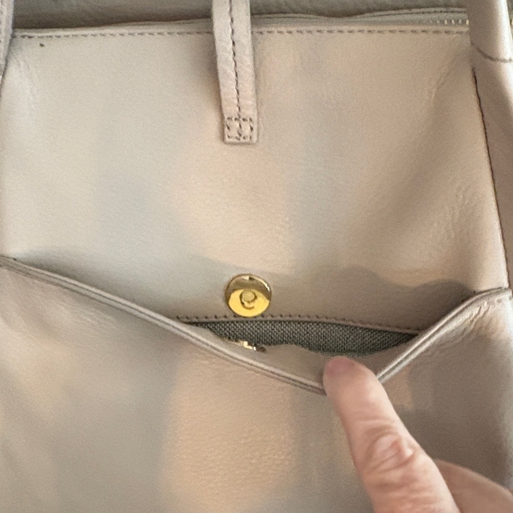 Vince Camuto Handbag Style VC Reed - Picture 5 of 14